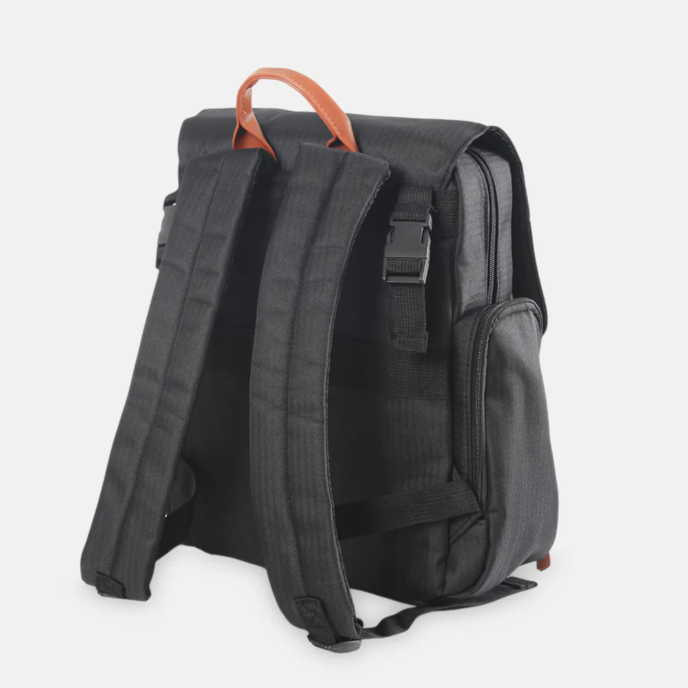 TINNIES DIAPER BACKPACK – BLACK, HANDS-FREE COMFORT FOR MODERN MOMS