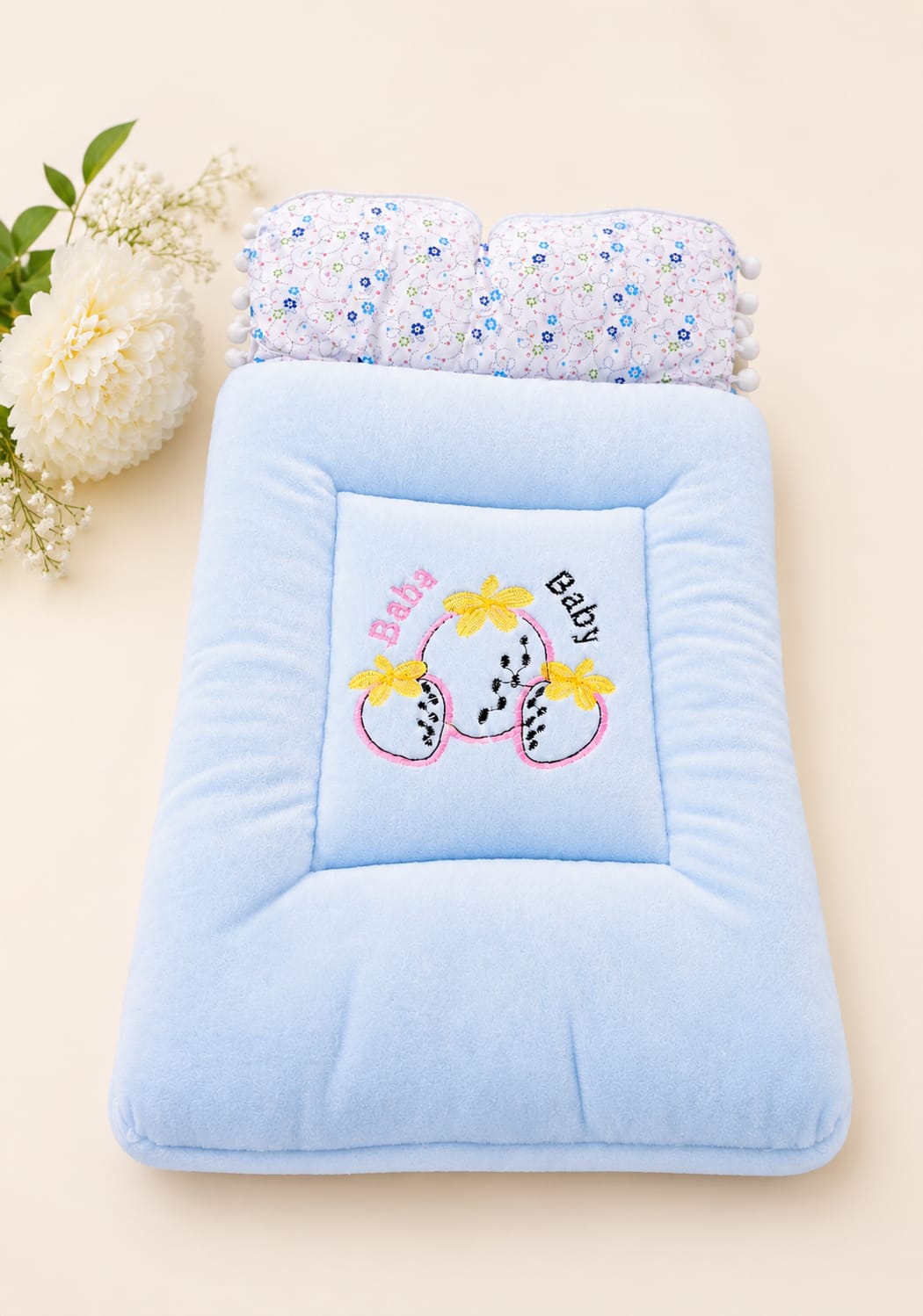 Newborn Cozy Carry Nest
