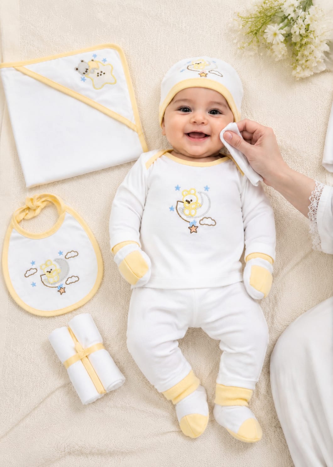 Cute Bear Theme Newborn Baby Welcome Kit & Clothing Combo Pack